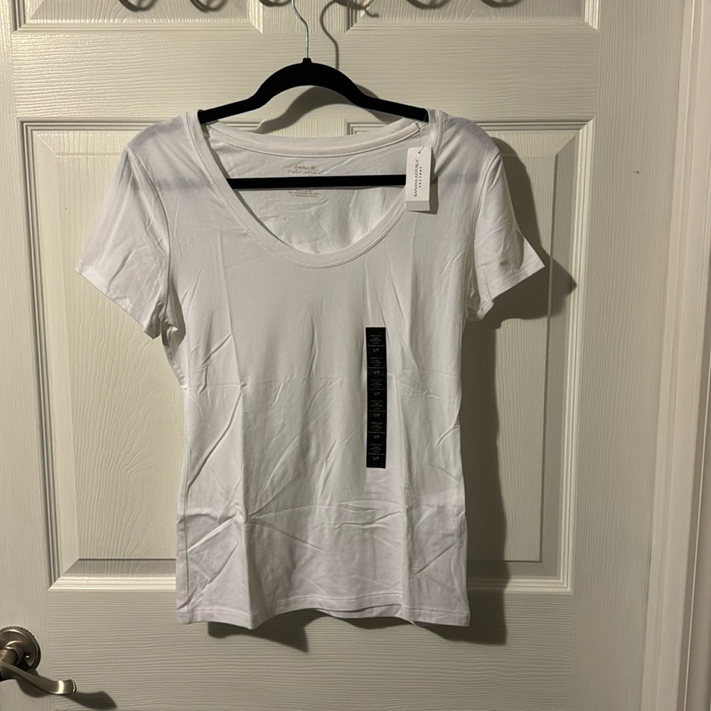 NWT Banana Republic Factory Tee